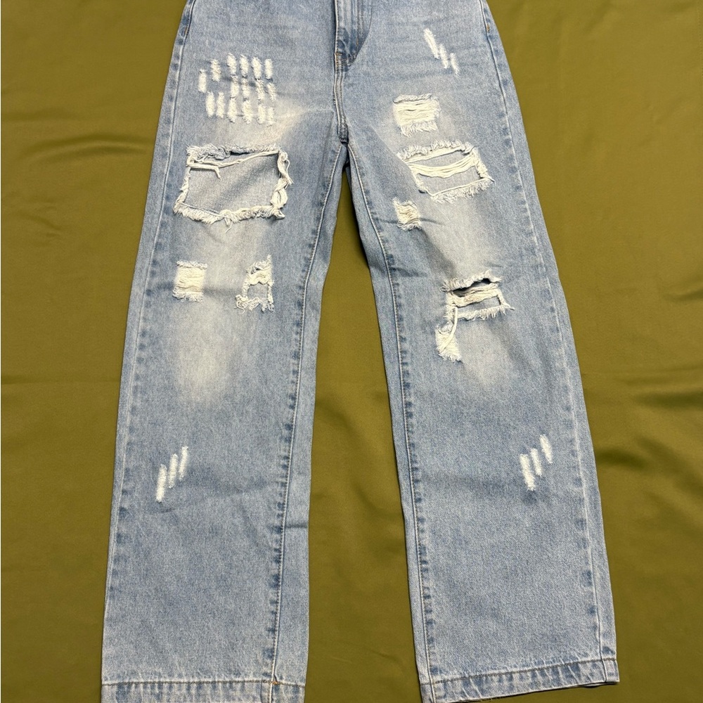 SHEIN Light Blue Distressed Relaxed Jeans